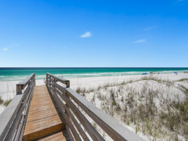 Luxurious Beach House in Destin - Private Pool & Spa